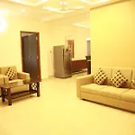The Summit Luxury Apartments - Monthly Accommodation